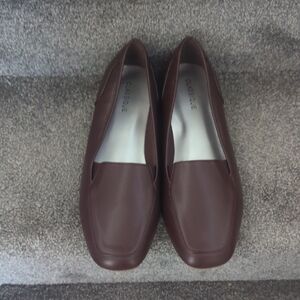 Classique Women's Dark Brown Leather Loafers
